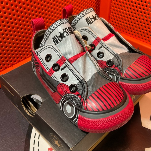 Converse Chuck Taylor Toddler Simple Slip in Red/Black - Picture 6 of 7